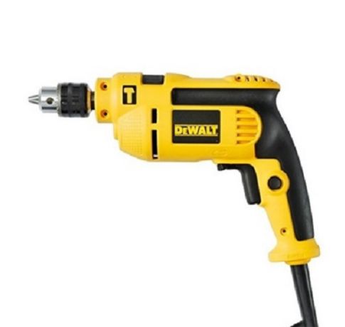 Máy khoan cầm tay Dewalt DWD024