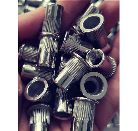 Tán rút inox 201,304