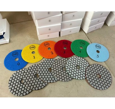 NI XU ĐÁNH BÓNG ĐÁ GRANIT