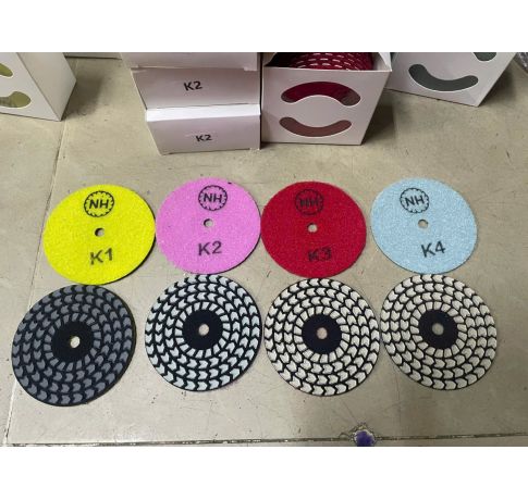 NI XU ĐÁNH BÓNG ĐÁ GRANIT