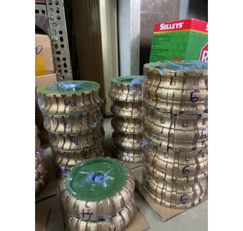 Đâu bo, phá, bóng đá granit