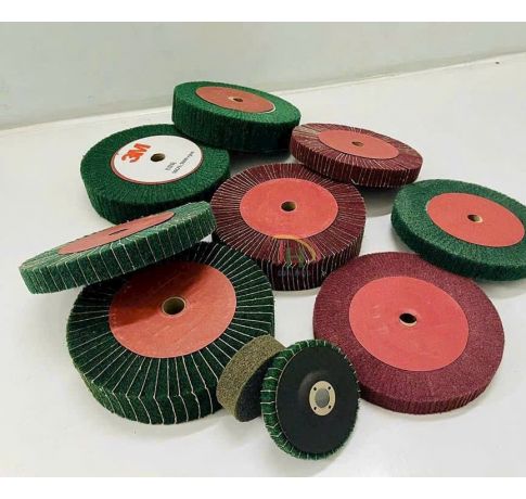 Bùi nhùi kẹp nhám