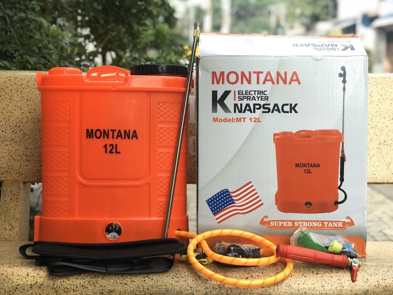 BÌNH XỊT ĐIỆN MONTANA 12 LÍT