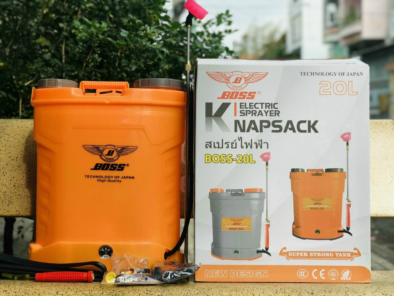 BÌNH XỊT điện BOSS 20lit