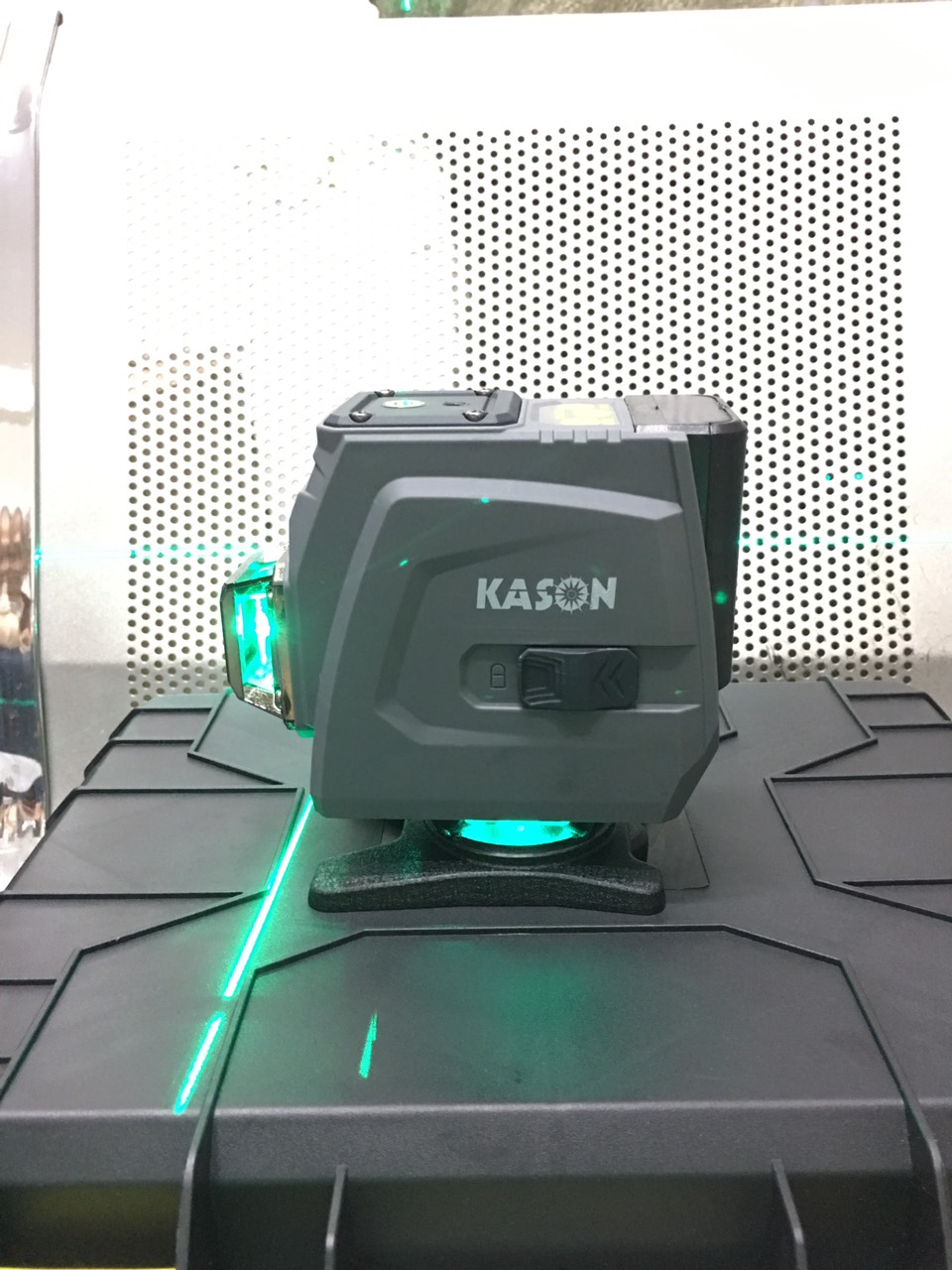 MÁY CĂN BẰNG LASER 12 TIA XANH KASON KLL550